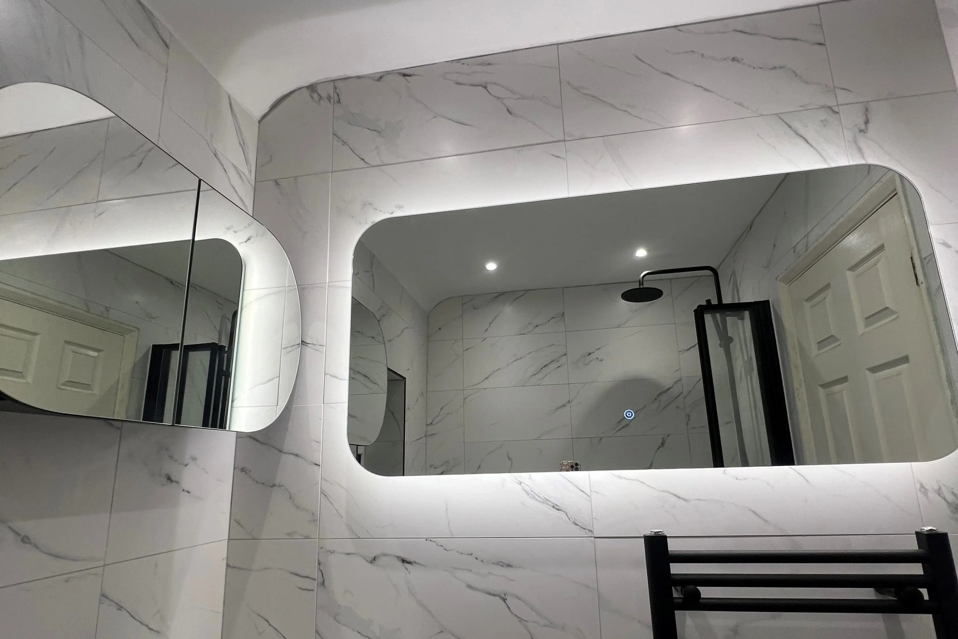 Brand New Bathroom Mirrors In Modern Bathroom Brand New Bathroom Mirrors In Modern Bathroom